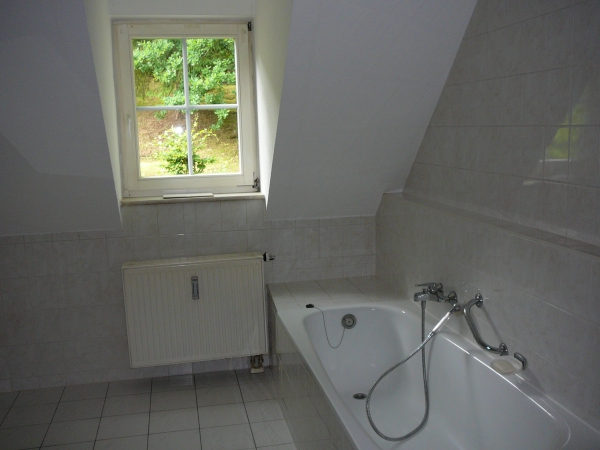 Bad-Badewanne
